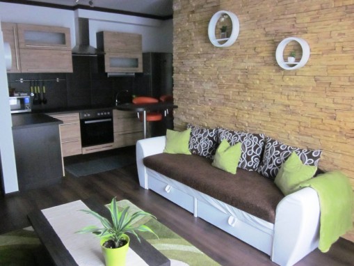   - Lia Apartman Győr