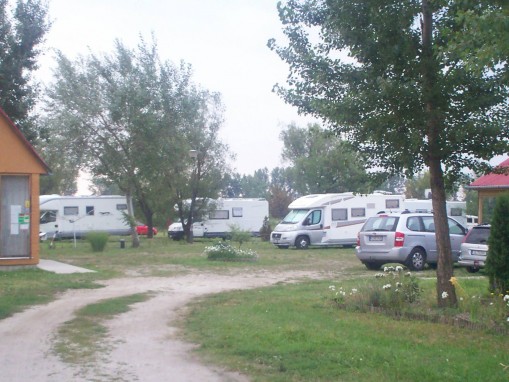   - Tópart Camping Győr