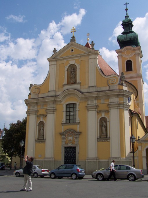 A Karmelita templom a győri Bécsi kapu téren  - Karmelita templom